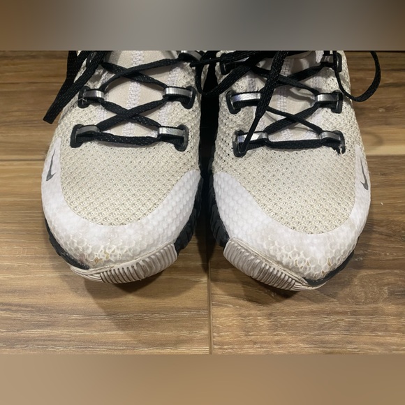 Nike Metcon 4 - Picture 2 of 8